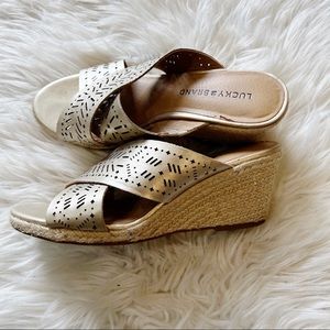 Lucky Brand Gold Laser Cut Slip On Wedge Sandals Women’s Size 7.5M